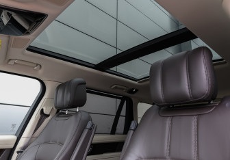 Подержанный автомобиль Land Rover Range Rover 2019 года (10 фото)