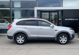 Подержанный автомобиль Chevrolet Captiva 2012 года (4 фото)