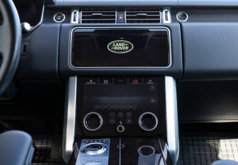 Подержанный автомобиль Land Rover Range Rover 2021 года (15 фото)