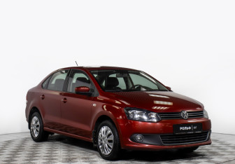 Подержанный автомобиль Volkswagen Polo Sedan 2013 года (3 фото)