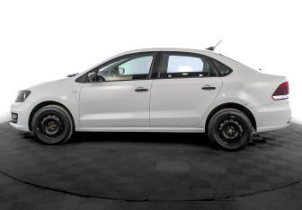Подержанный автомобиль Volkswagen Polo Sedan 2019 года (8 фото)