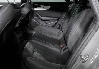 Подержанный автомобиль Audi A5 Liftback 2020 года (10 фото)
