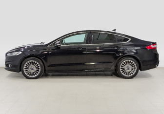 Подержанный автомобиль Ford Mondeo Sedan 2017 года (8 фото)