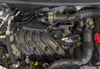 Подержанный автомобиль Renault Sandero 2021 года (9 фото)