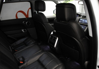 Подержанный автомобиль Land Rover Range Rover Sport 2020 года (33 фото)