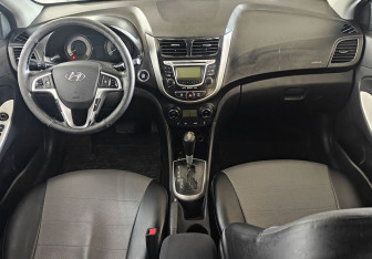 Подержанный автомобиль Hyundai Solaris Sedan 2013 года (9 фото)