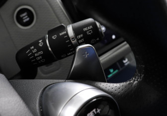 Подержанный автомобиль Land Rover Range Rover Velar 2020 года (16 фото)