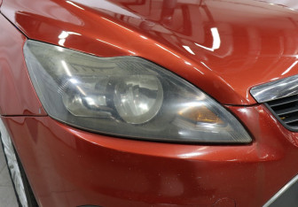 Подержанный автомобиль Ford Focus Sedan 2009 года (23 фото)