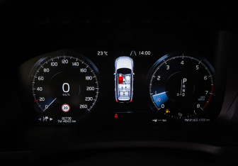Подержанный автомобиль Volvo XC90 2019 года (16 фото)