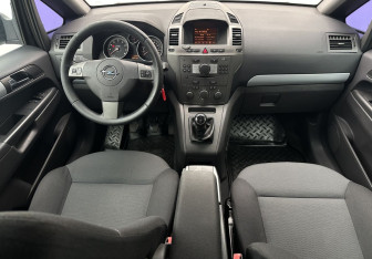 Подержанный автомобиль Opel Zafira Compactvan 2007 года (11 фото)