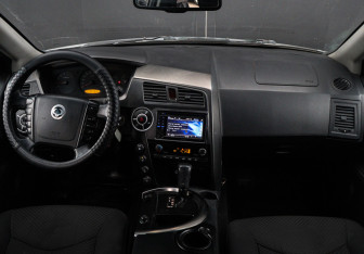 Подержанный автомобиль SsangYong Kyron 2010 года (11 фото)