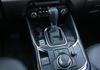 Подержанный автомобиль Mazda CX-9 2019 года (16 фото)