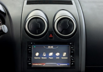 Подержанный автомобиль Nissan Qashqai 2013 года (15 фото)