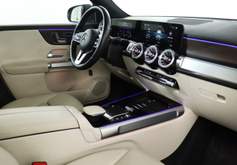 Подержанный автомобиль Mercedes-Benz GLB 2021 года (9 фото)