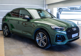 Подержанный автомобиль Audi Q5 2021 года (3 фото)