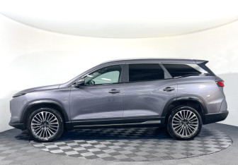 Подержанный автомобиль Soueast S09 2024 года (8 фото)