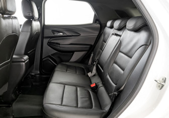 Подержанный автомобиль Chevrolet TrailBlazer 2021 года (12 фото)