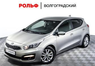 Подержанный автомобиль Kia Ceed Hatchback 2017 года (56 фото)