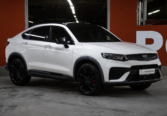 Подержанный автомобиль Geely Tugella 2022 года (3 фото)