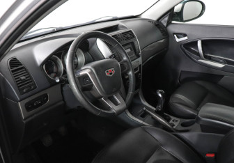 Подержанный автомобиль Geely Emgrand X7 2014 года (5 фото)