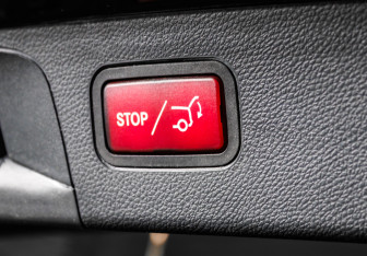 Подержанный автомобиль Mercedes-Benz GLC Coupe 2015 года (14 фото)