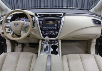 Подержанный автомобиль Nissan Murano Suv 2019 года (14 фото)