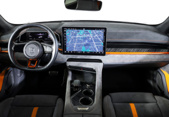 Подержанный автомобиль Zeekr 001 2023 года (14 фото)