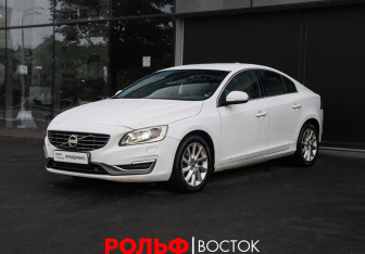 Подержанный автомобиль Volvo S60 2014 года (1 фото)