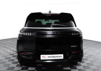 Подержанный автомобиль Voyah Free 2024 года (6 фото)