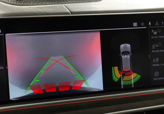 Подержанный автомобиль BMW X5 2020 года (16 фото)