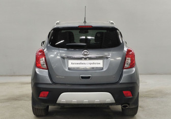 Подержанный автомобиль Opel Mokka 2014 года (6 фото)