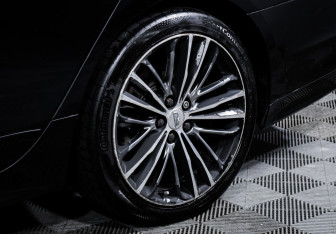 Подержанный автомобиль Cadillac CT6 2019 года (15 фото)