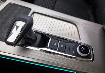 Подержанный автомобиль Exeed TXL 2023 года (21 фото)