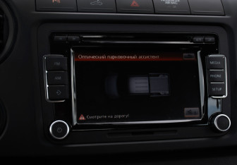 Подержанный автомобиль Volkswagen Amarok 2013 года (17 фото)