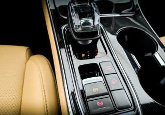 Подержанный автомобиль Evolute i-SKY 2024 года (28 фото)