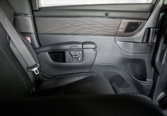 Новый Toyota Alphard 2024 (41 фото)