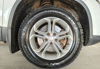 Подержанный автомобиль Volkswagen Tiguan 2014 года (17 фото)