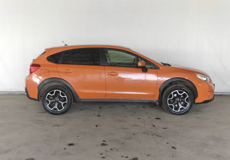 Подержанный автомобиль Subaru XV 2012 года (8 фото)