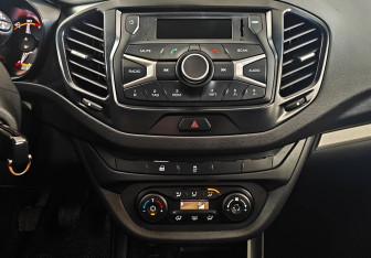 Подержанный автомобиль LADA (ВАЗ) Vesta Wagon 2019 года (13 фото)