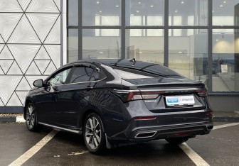 Подержанный автомобиль Omoda S5 2023 года (7 фото)