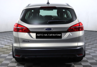 Подержанный автомобиль Ford Focus Wagon 2018 года (4 фото)