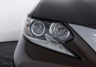 Подержанный автомобиль Lexus ES 2015 года (21 фото)