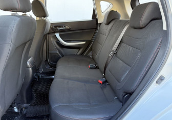 Подержанный автомобиль Changan CS35 2016 года (11 фото)