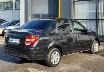 Подержанный автомобиль LADA (ВАЗ) Granta Sedan 2023 года (5 фото)