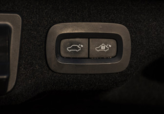 Подержанный автомобиль Volvo S90 2019 года (22 фото)