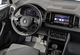 Подержанный автомобиль Skoda Karoq 2021 года (27 фото)