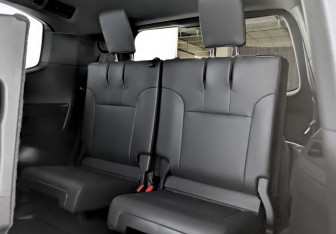 Подержанный автомобиль Toyota Land Cruiser Suv 2023 года (13 фото)