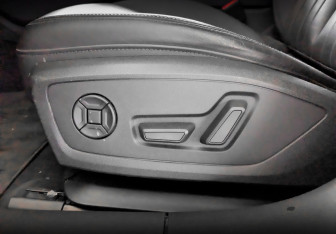 Подержанный автомобиль Audi A6 Sedan 2020 года (21 фото)