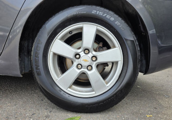 Подержанный автомобиль Chevrolet Cruze Sedan 2011 года (17 фото)