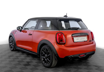 Подержанный автомобиль MINI Hatch 2021 года (7 фото)